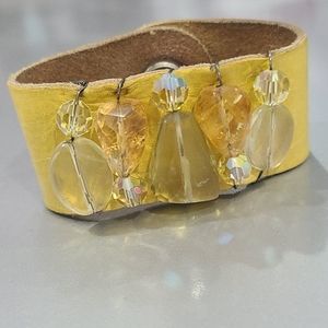 Yellow leather and semi precious stones bracelet